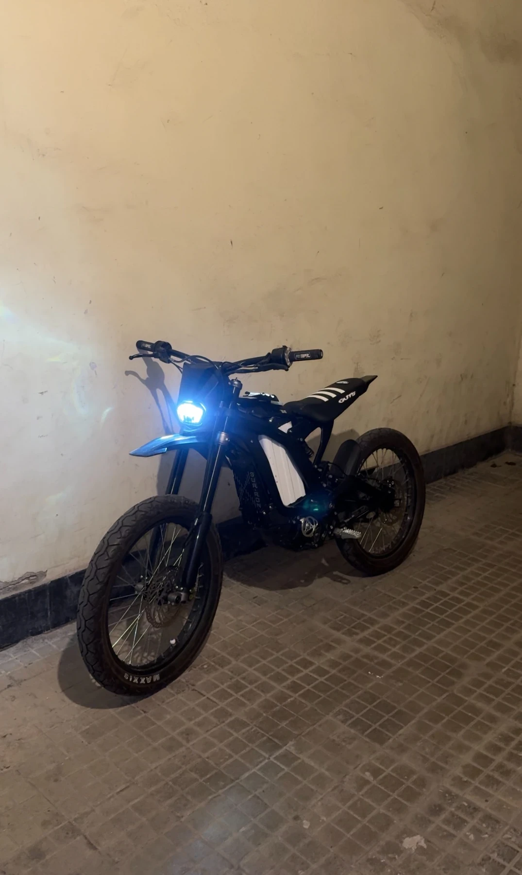 Surron Light Bee  x road legal 2024 г. 4500 км - изображение 3