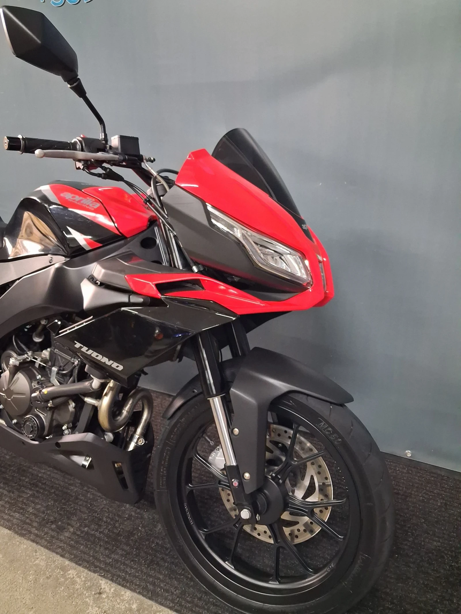 Aprilia Rs Tuono 125i ABS FULL LED ARROW кат. А1, снимка 3 - Мотоциклети и мототехника - 54459342