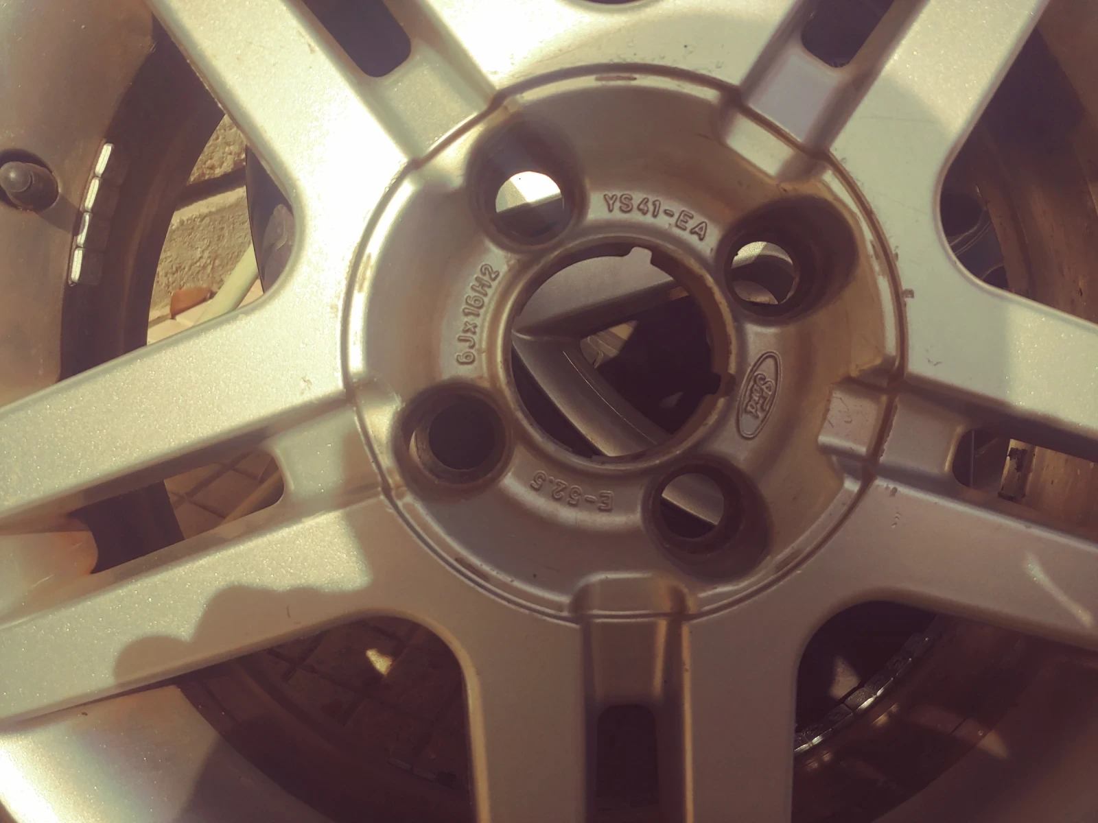 ���� � ������ 205/55R16 �� Ford Focus | Mobile.bg � ����������� 3