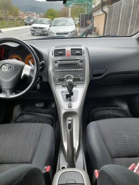 Toyota Auris, снимка 6