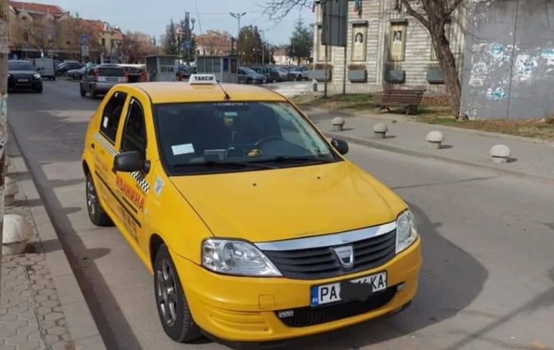 Dacia Logan 1.4, снимка 2 - Автомобили и джипове - 47283179