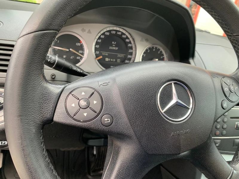 Mercedes-Benz C 280 4MATIC , снимка 15 - Автомобили и джипове - 47304705