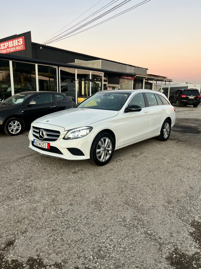 Mercedes-Benz C 220 2.2CDI 4 matic, снимка 1 - Автомобили и джипове - 48419633