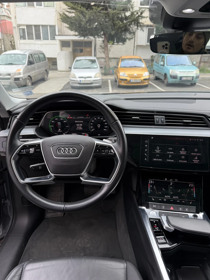 Audi E-Tron, снимка 11 - Автомобили и джипове - 48948813