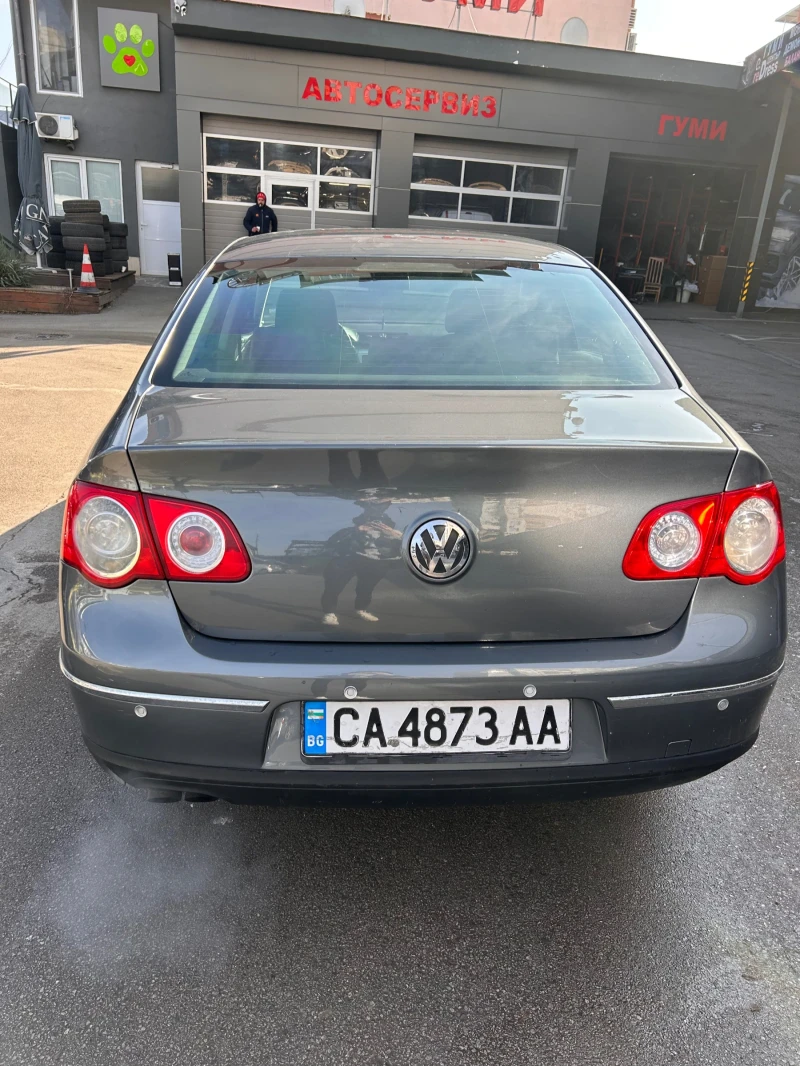 VW Passat, снимка 6 - Автомобили и джипове - 49068857