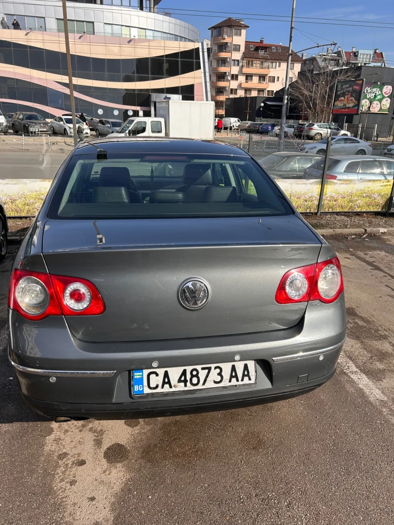 VW Passat, снимка 11 - Автомобили и джипове - 49068857