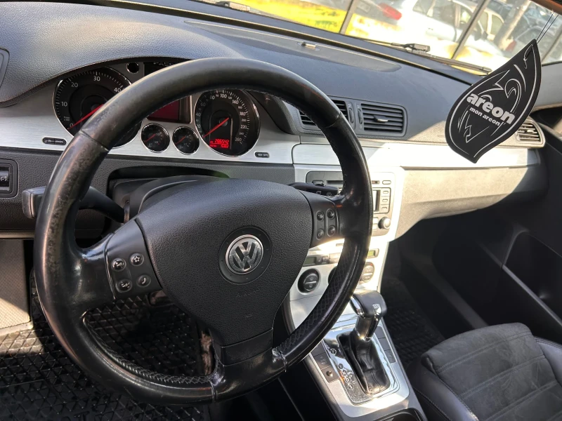 VW Passat, снимка 12 - Автомобили и джипове - 49068857