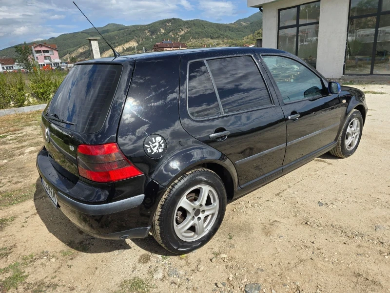 VW Golf 1.6 101кс Газов инжекцион, Климатик, снимка 4 - Автомобили и джипове - 49592746