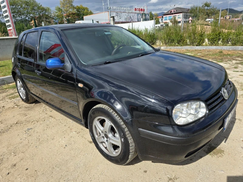 VW Golf 1.6 101кс Газов инжекцион, Климатик, снимка 1 - Автомобили и джипове - 49592746