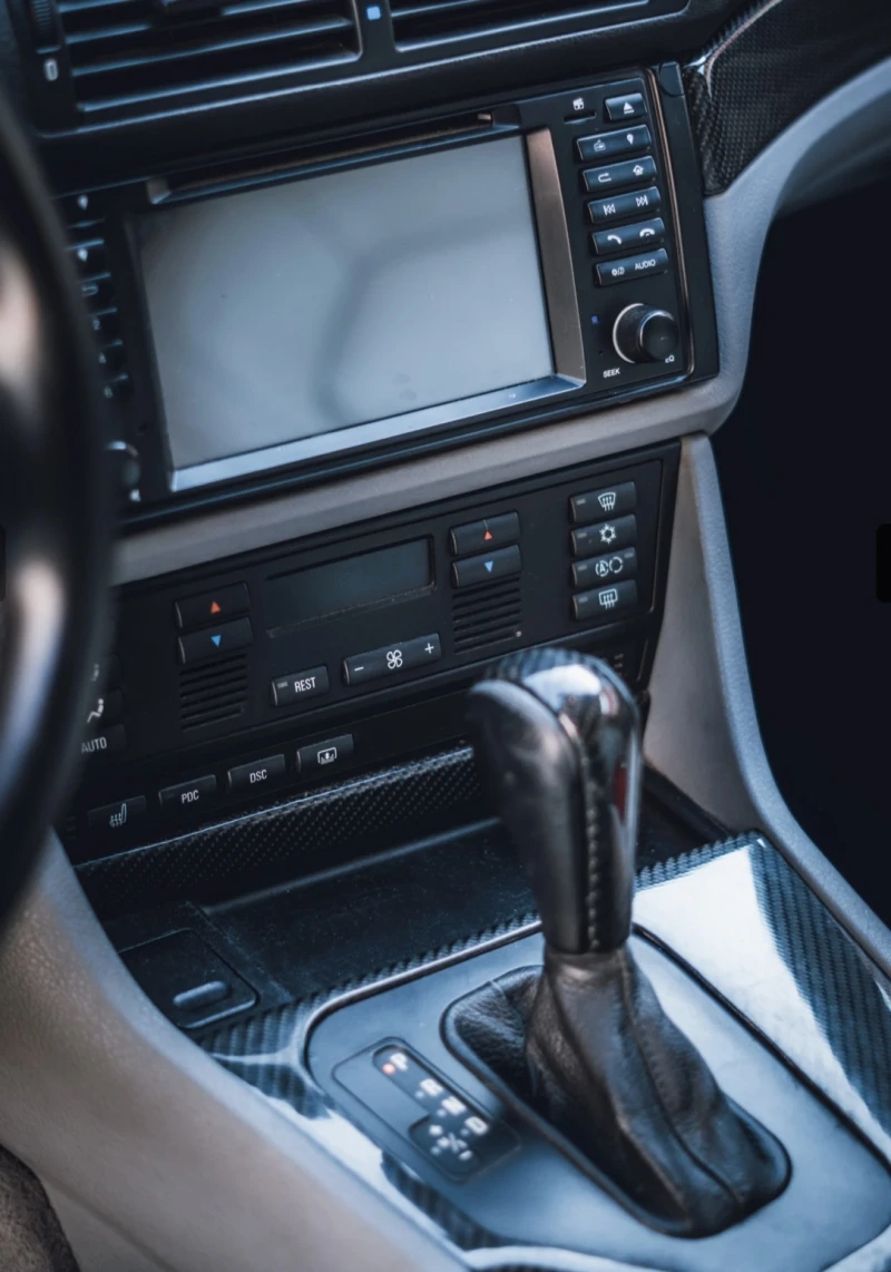 BMW 530 iA, снимка 11 - Автомобили и джипове - 52572411