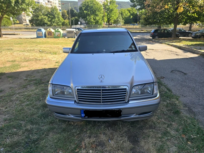 Mercedes-Benz C 200 kompressor, снимка 4 - Автомобили и джипове - 51750827