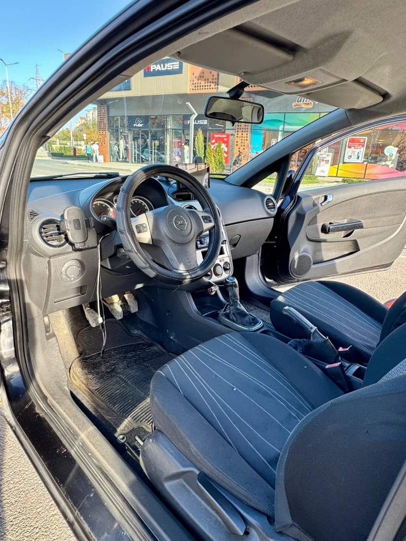 Opel Corsa, снимка 12 - Автомобили и джипове - 52363016