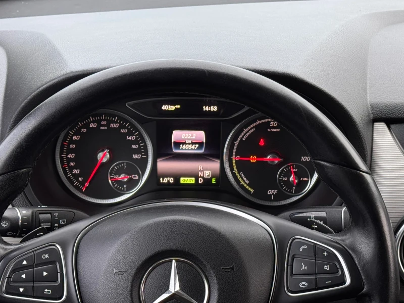 Mercedes-Benz B 250, снимка 11 - Автомобили и джипове - 52953216