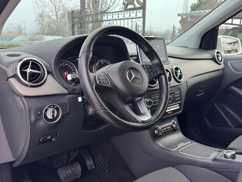 Mercedes-Benz B 250, снимка 7 - Автомобили и джипове - 52953216