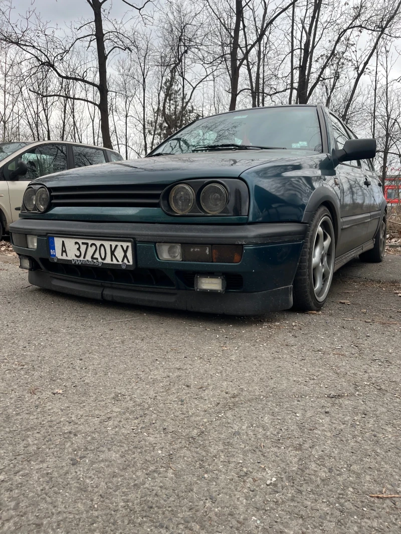 VW Golf 1.9 tdi, снимка 3 - Автомобили и джипове - 53078703