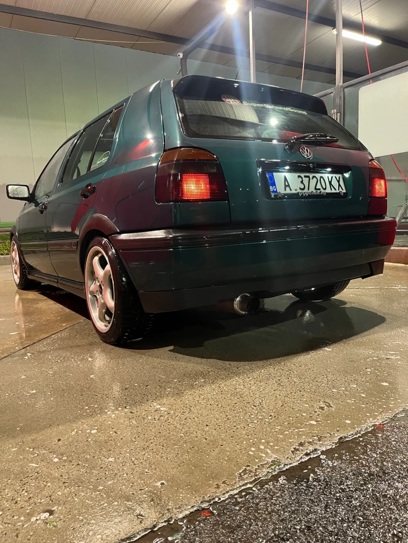 VW Golf 1.9 tdi, снимка 4 - Автомобили и джипове - 53078703