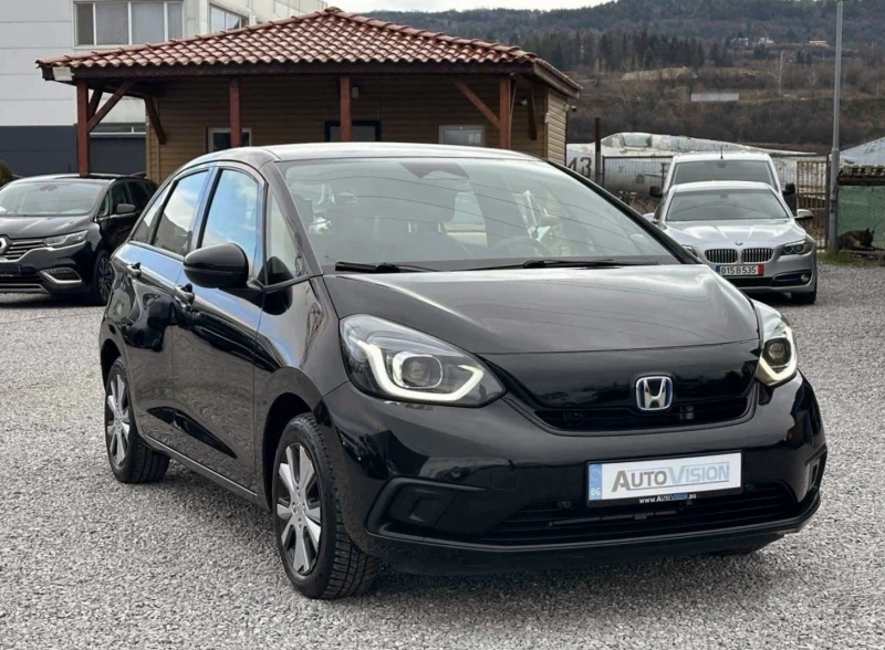 Honda Jazz 1.5i HiBRiD 109кс.CarPlay Подгрев LED 