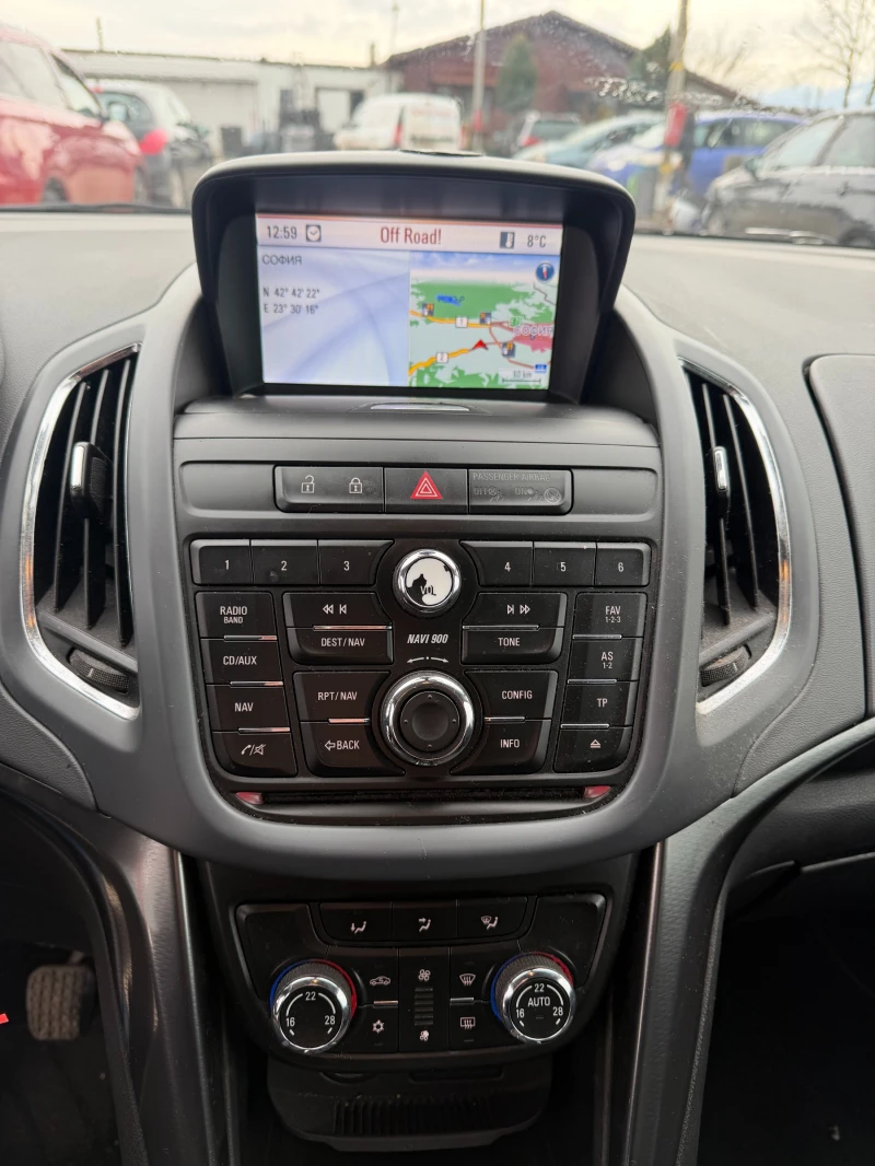 Opel Zafira 2.0TDCI NAVI/KAMERA EURO 5, снимка 12 - Автомобили и джипове - 53564390