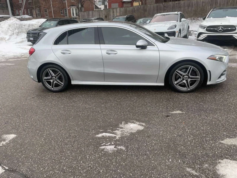 Mercedes-Benz A 250 * CARFAX * PANO * ПОДГРЕВ * ОТ ПРЕДСТАВИТЕЛСТВО * , снимка 3 - Автомобили и джипове - 53584488