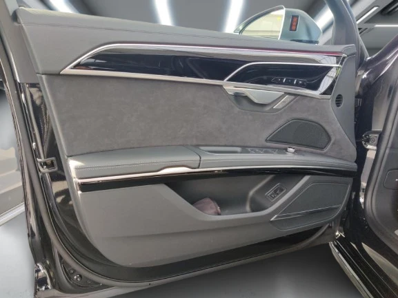 Audi S8 Quattro = Black Optic Plus = Гаранция - изображение 6