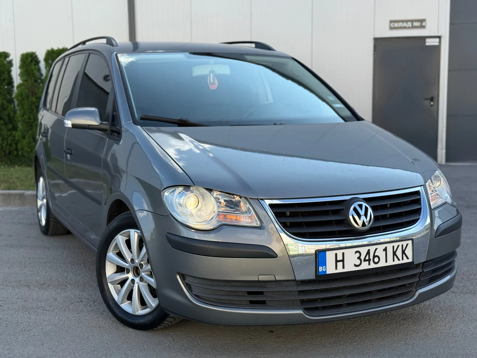 VW Touran 1.9 TDI 105кс 7местна - изображение 2
