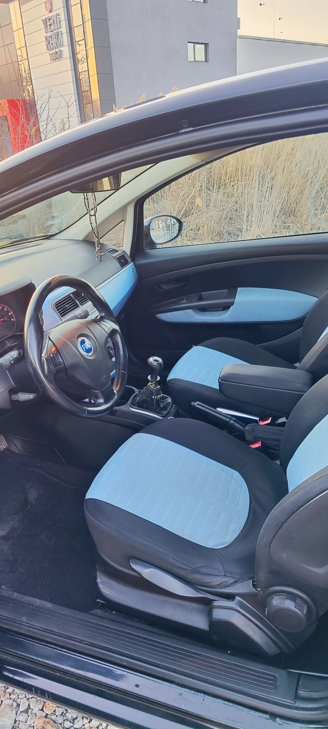 Fiat Punto GRANDE 1.3 MULTIJET-90 HP - изображение 7