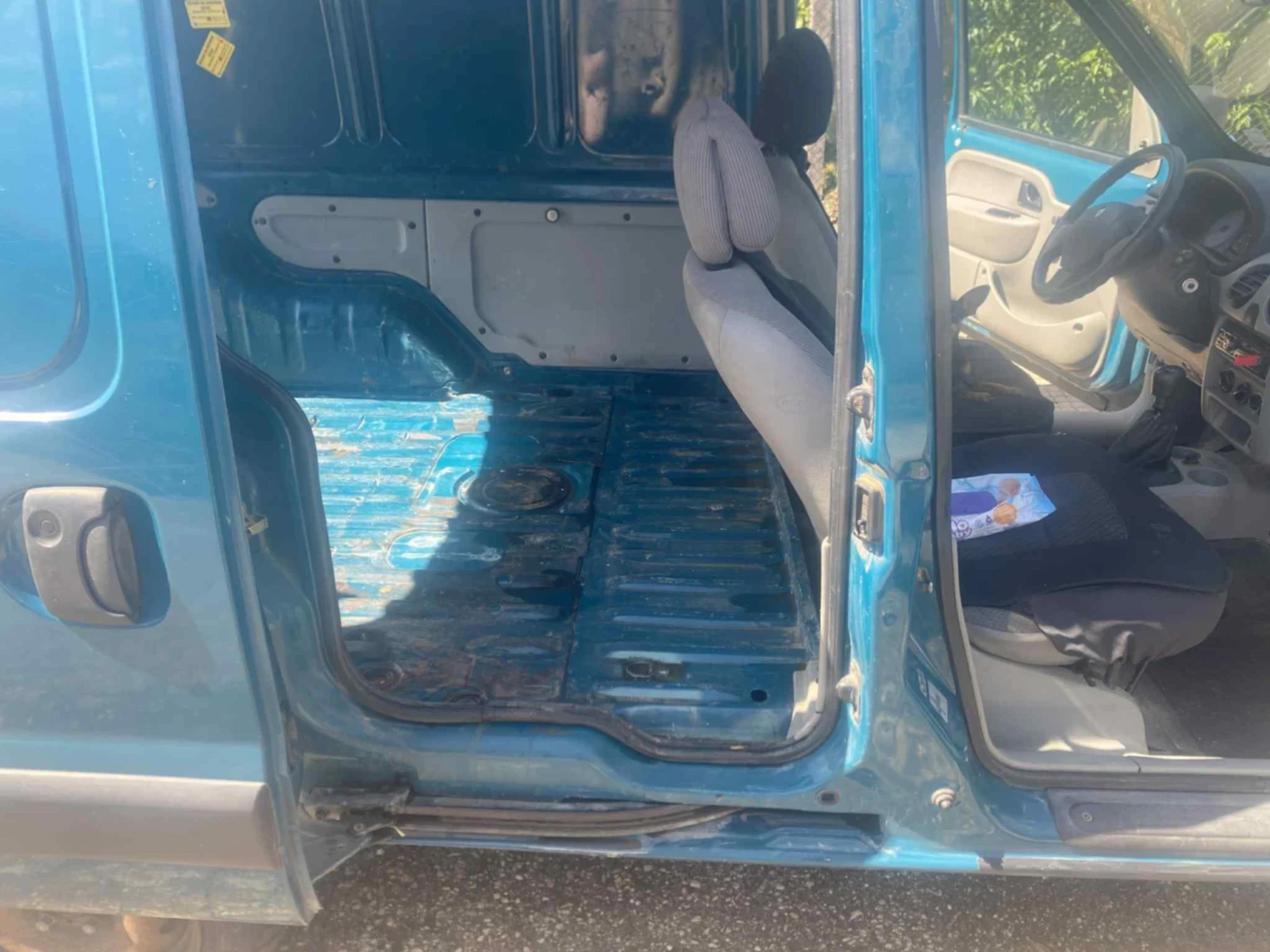 Renault Kangoo Товарен - изображение 8
