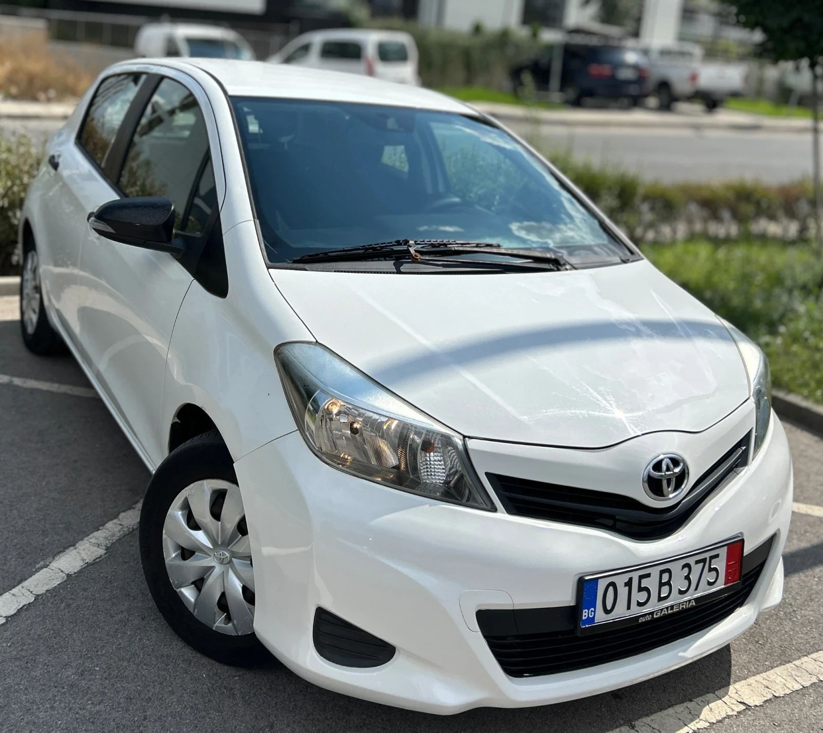 Toyota Yaris  - изображение 2
