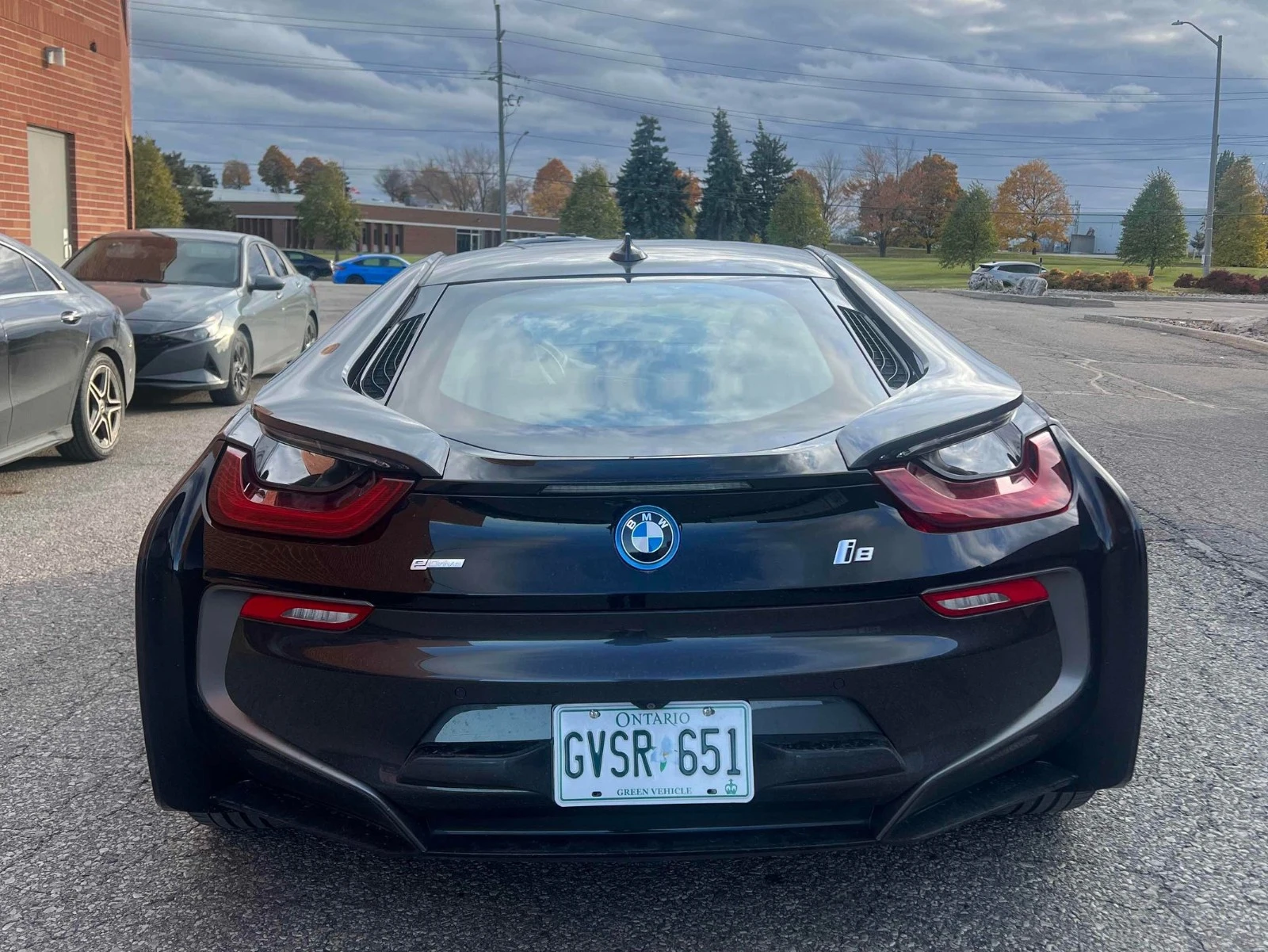 BMW i8 CARFAX АВТО КРЕДИТ  - изображение 4