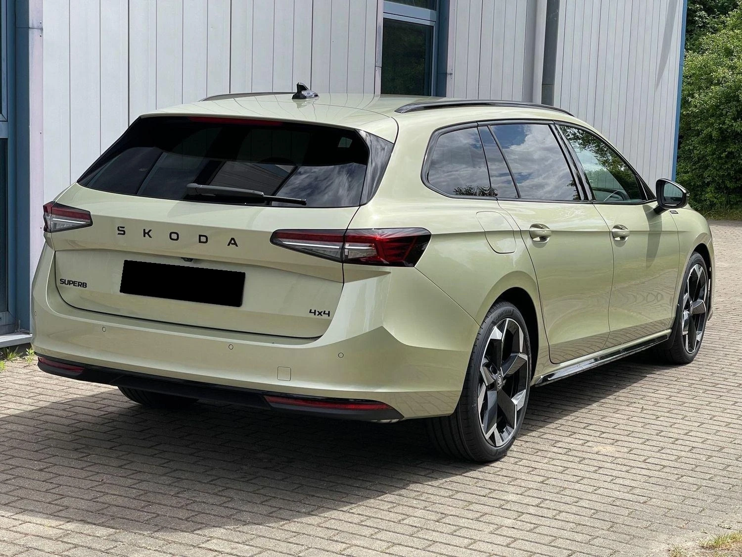 Skoda Superb 2.0TSI* SPORT-LINE* 4X4* DISTR* MEMORY* CANTON* CA - изображение 5