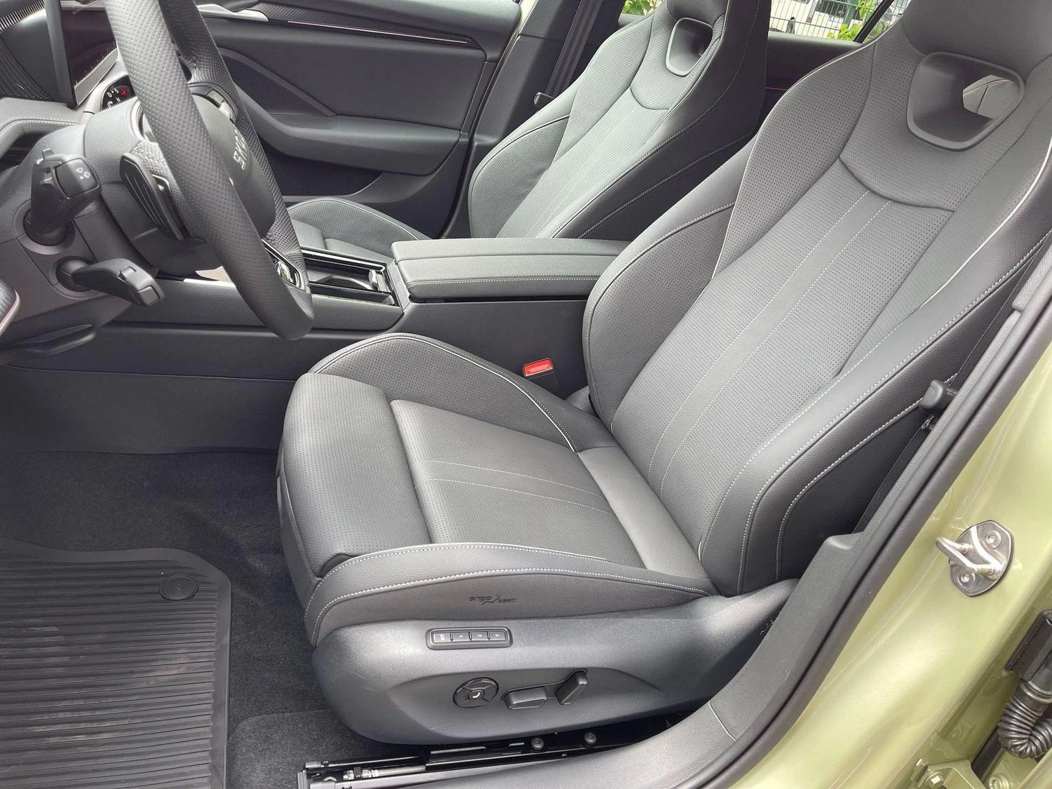 Skoda Superb 2.0TSI* SPORT-LINE* 4X4* DISTR* MEMORY* CANTON* CA - изображение 10