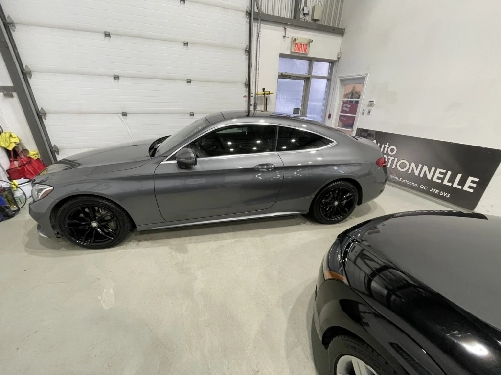 Mercedes-Benz C 300 * CARFAX * ЦЕНА ДО БГ - изображение 10