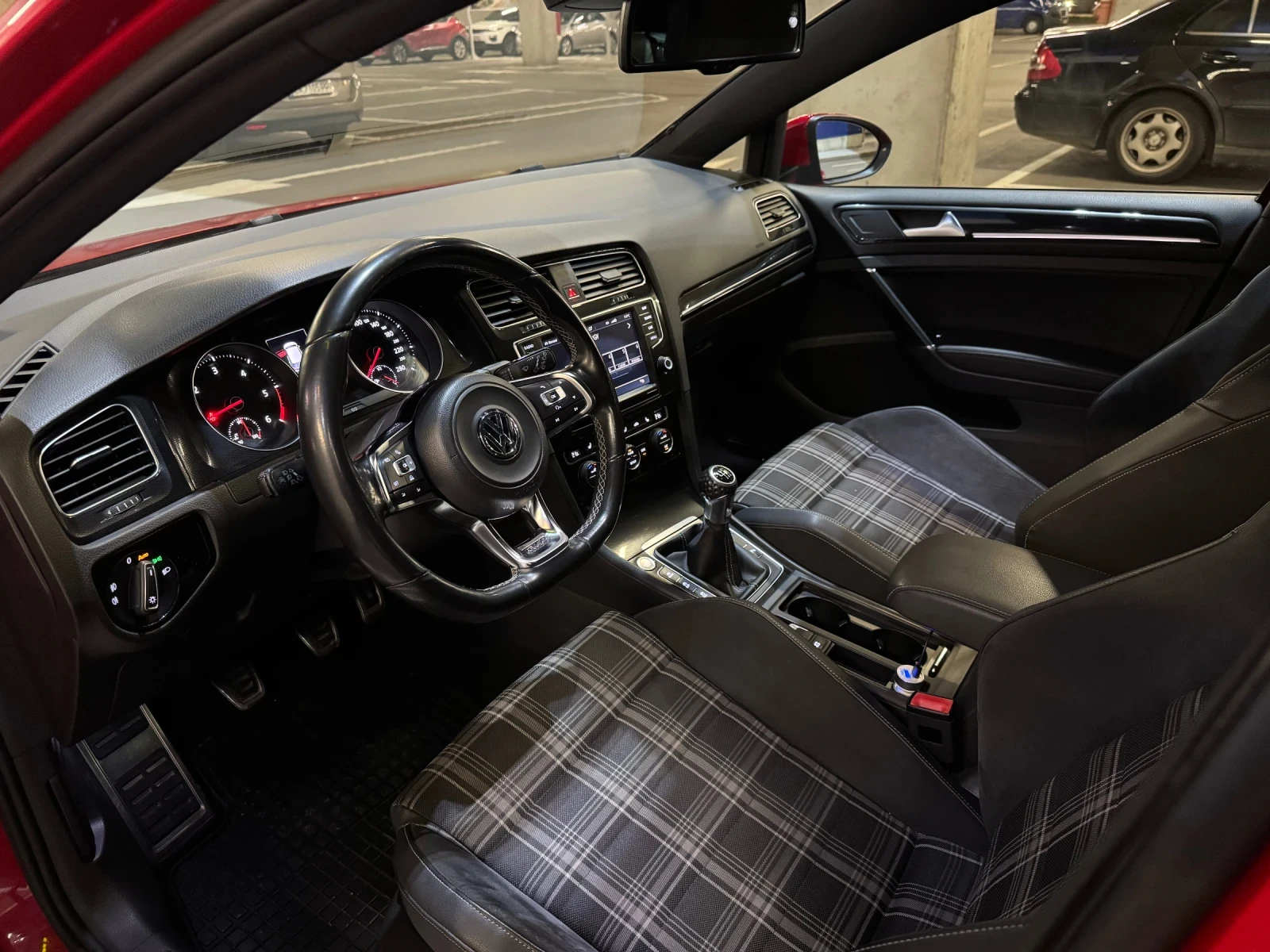 VW Golf GTD | Mobile.bg � ����������� 11