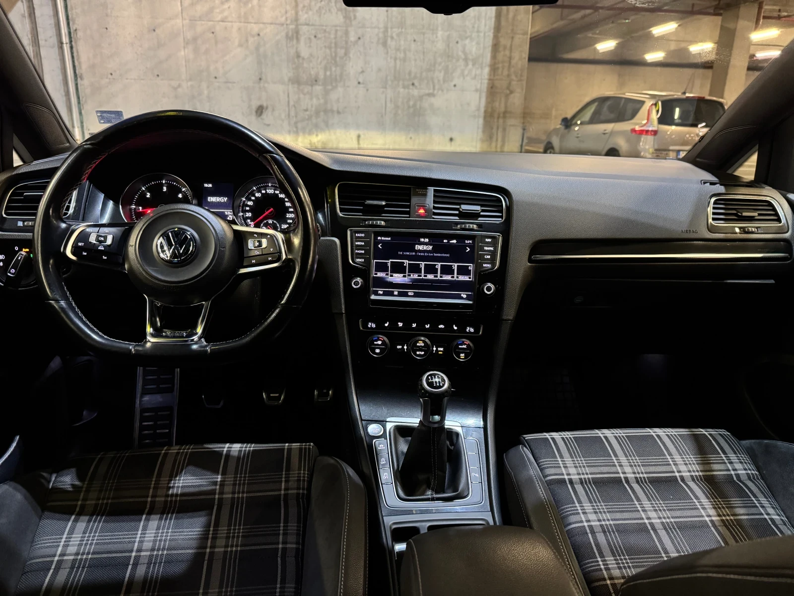 VW Golf GTD - изображение 10