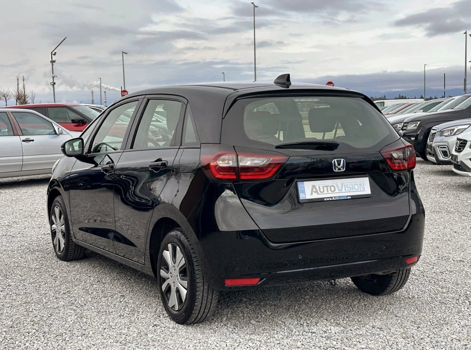 Honda Jazz 1.5i HiBRiD 109кс.CarPlay Подгрев LED  - изображение 2