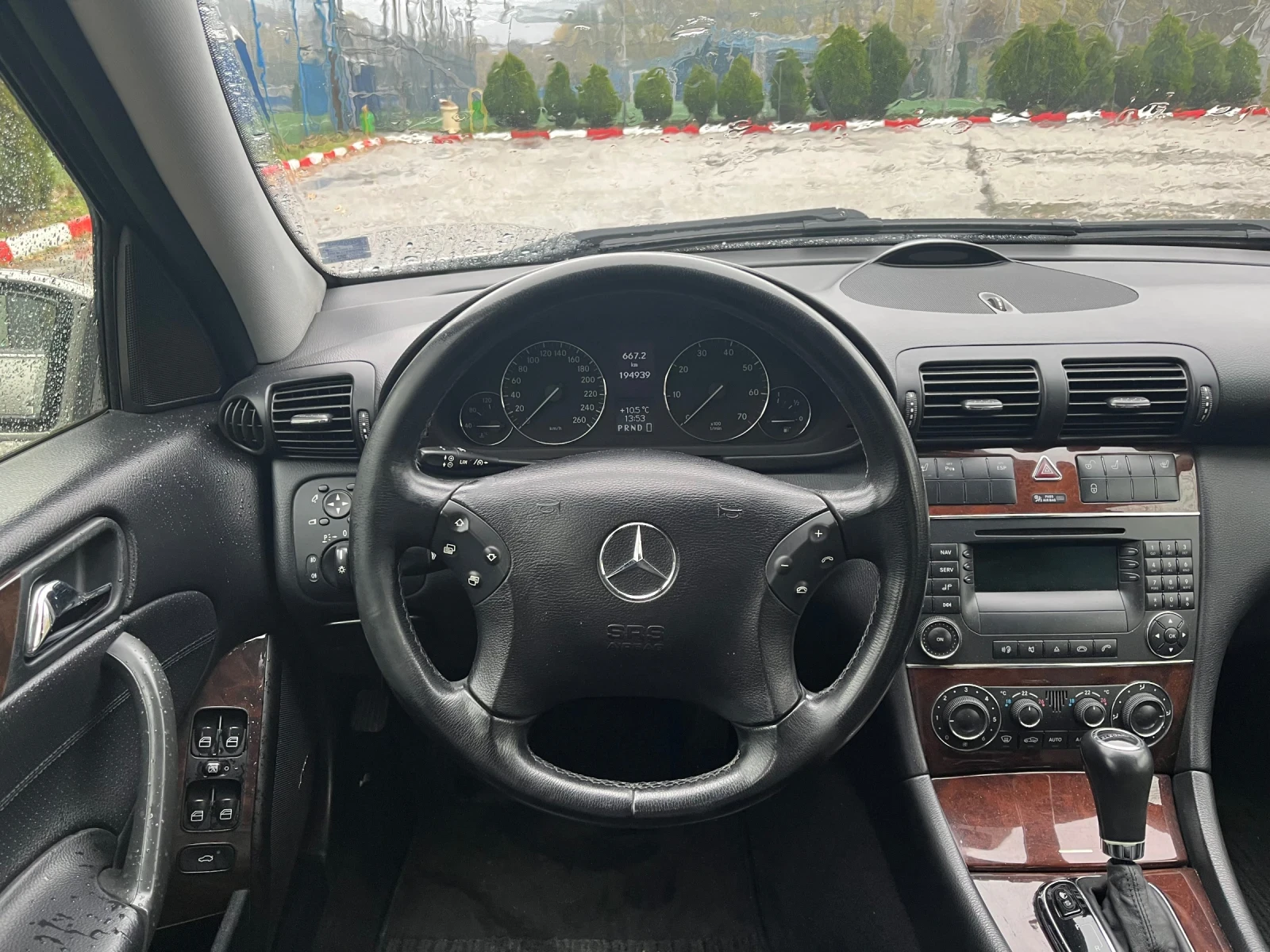 Mercedes-Benz C 230 7G-Tronic, снимка 9 - Автомобили и джипове - 53707483