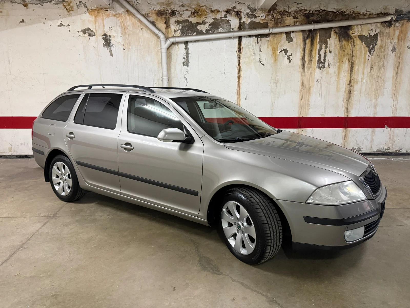 Skoda Octavia * 2.0TDI* 140HP* DSG* CLIMA* , снимка 3 - Автомобили и джипове - 53748892