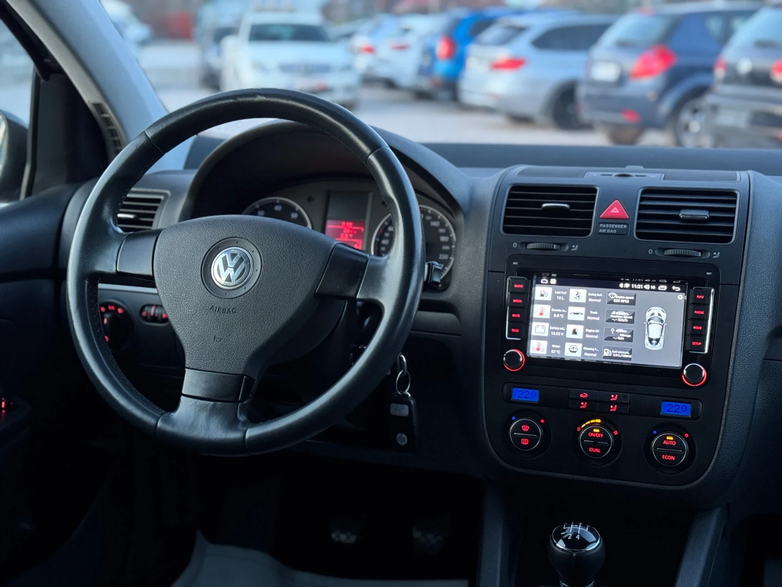 VW Golf 1.6 102hp BSE HIGHLINE NAVI CLIMA , снимка 10 - Автомобили и джипове - 53770808
