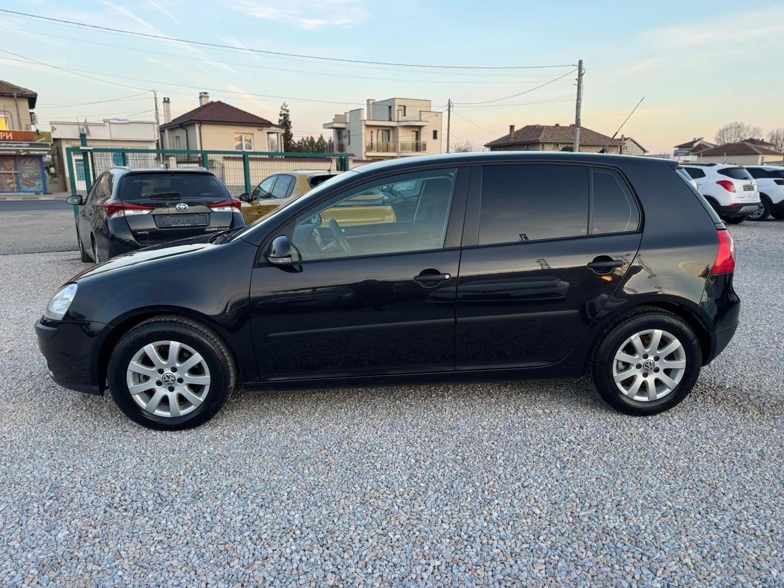 VW Golf 1.6 102hp BSE HIGHLINE NAVI CLIMA , снимка 2 - Автомобили и джипове - 53770808