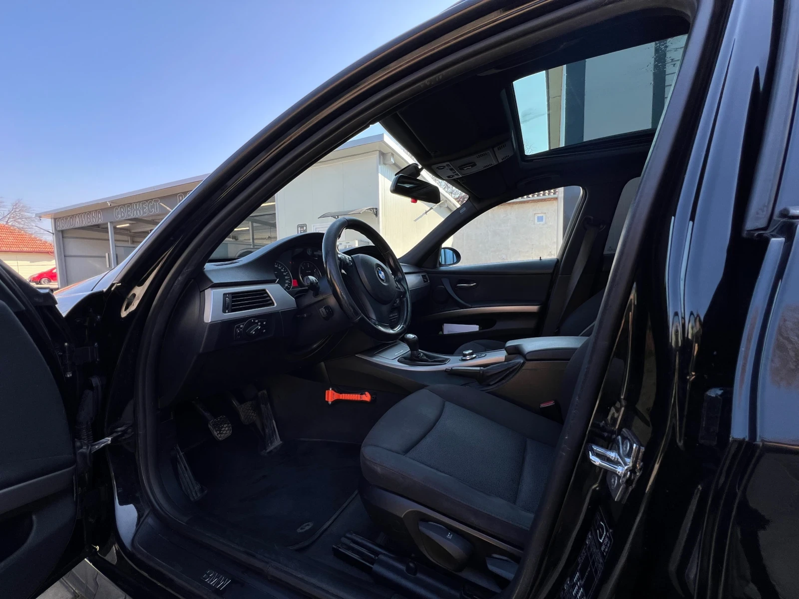 BMW 318, снимка 12 - Автомобили и джипове - 53934940