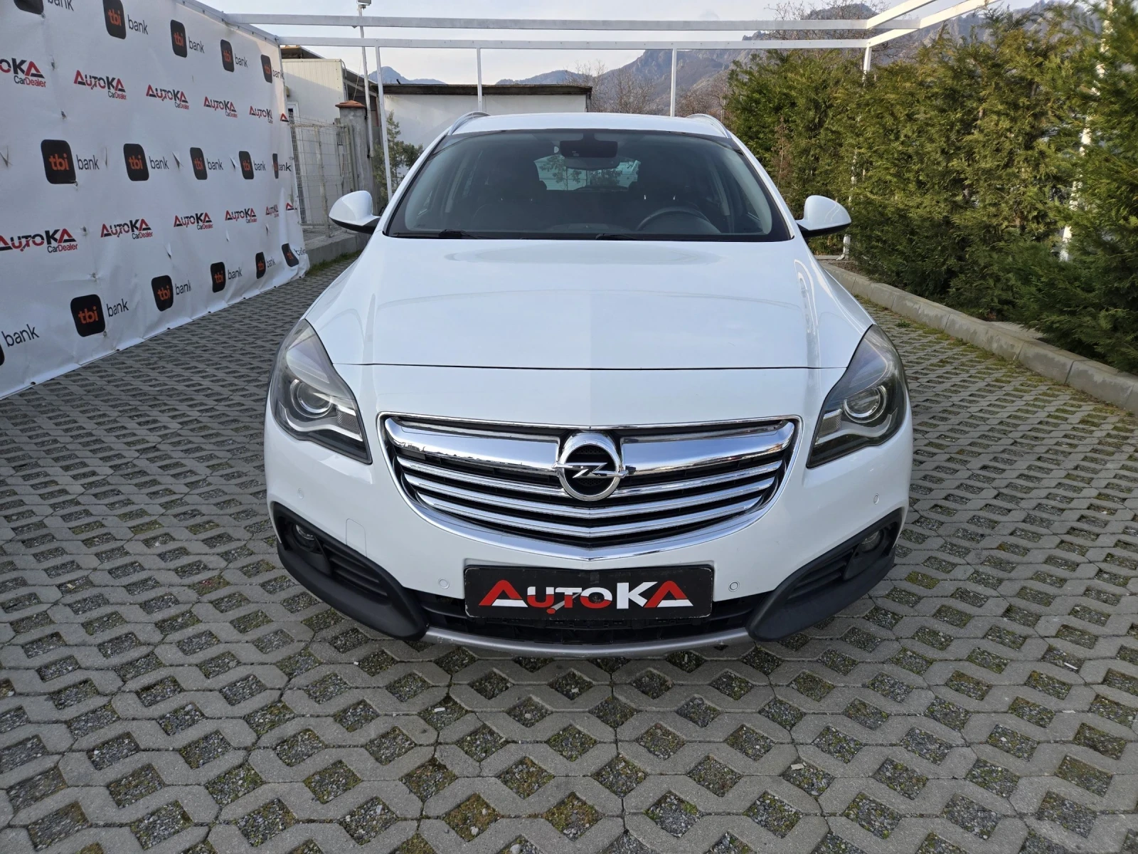 Opel Insignia COUNTRY= 2.0CDTI-163кс= 4х4= АВТОМАТ= DIGITAL= NAV