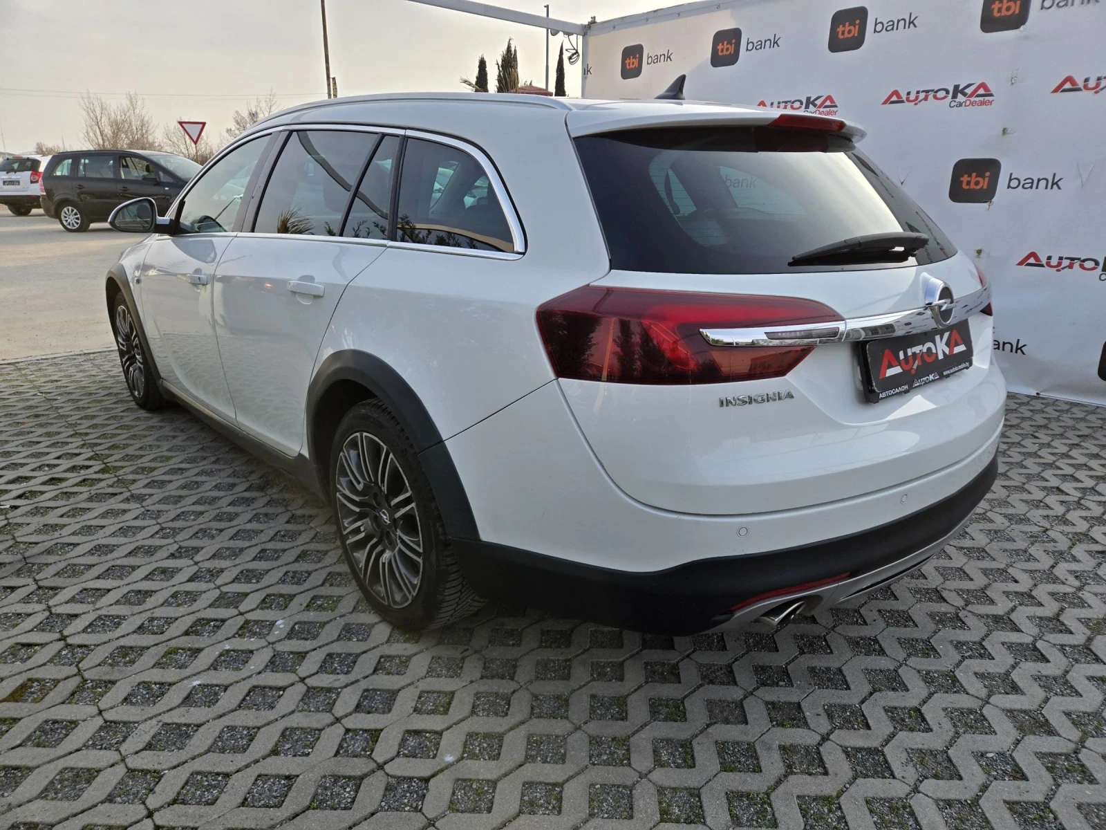 Opel Insignia COUNTRY= 2.0CDTI-163кс= 4х4= АВТОМАТ= DIGITAL= NAV, снимка 5 - Автомобили и джипове - 53989748
