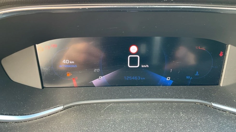 Peugeot 308 SW 1.2i Allure , снимка 11 - Автомобили и джипове - 54139700