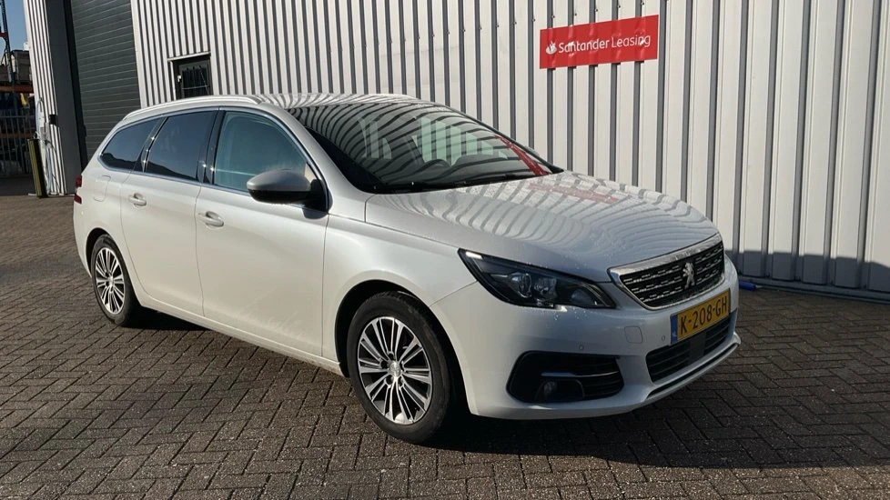 Peugeot 308 SW 1.2i Allure  | Auto.bg — изображение 1