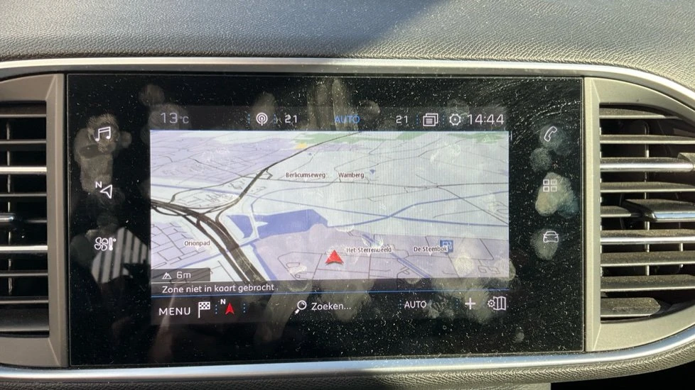 Peugeot 308 SW 1.2i Allure , снимка 12 - Автомобили и джипове - 54139700