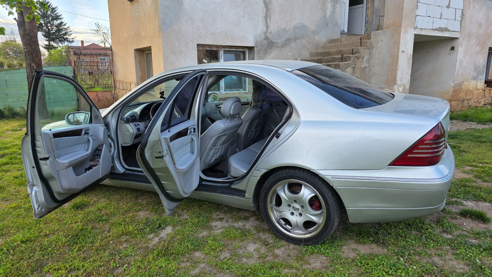 Mercedes-Benz C 270, снимка 2 - Автомобили и джипове - 54259634
