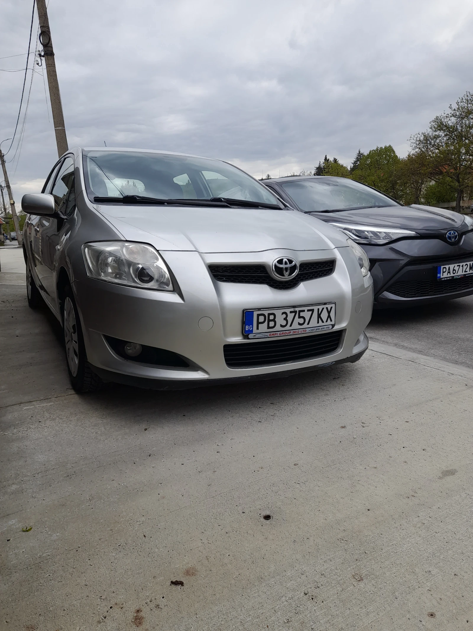 Toyota Auris, снимка 3 - Автомобили и джипове - 54389036