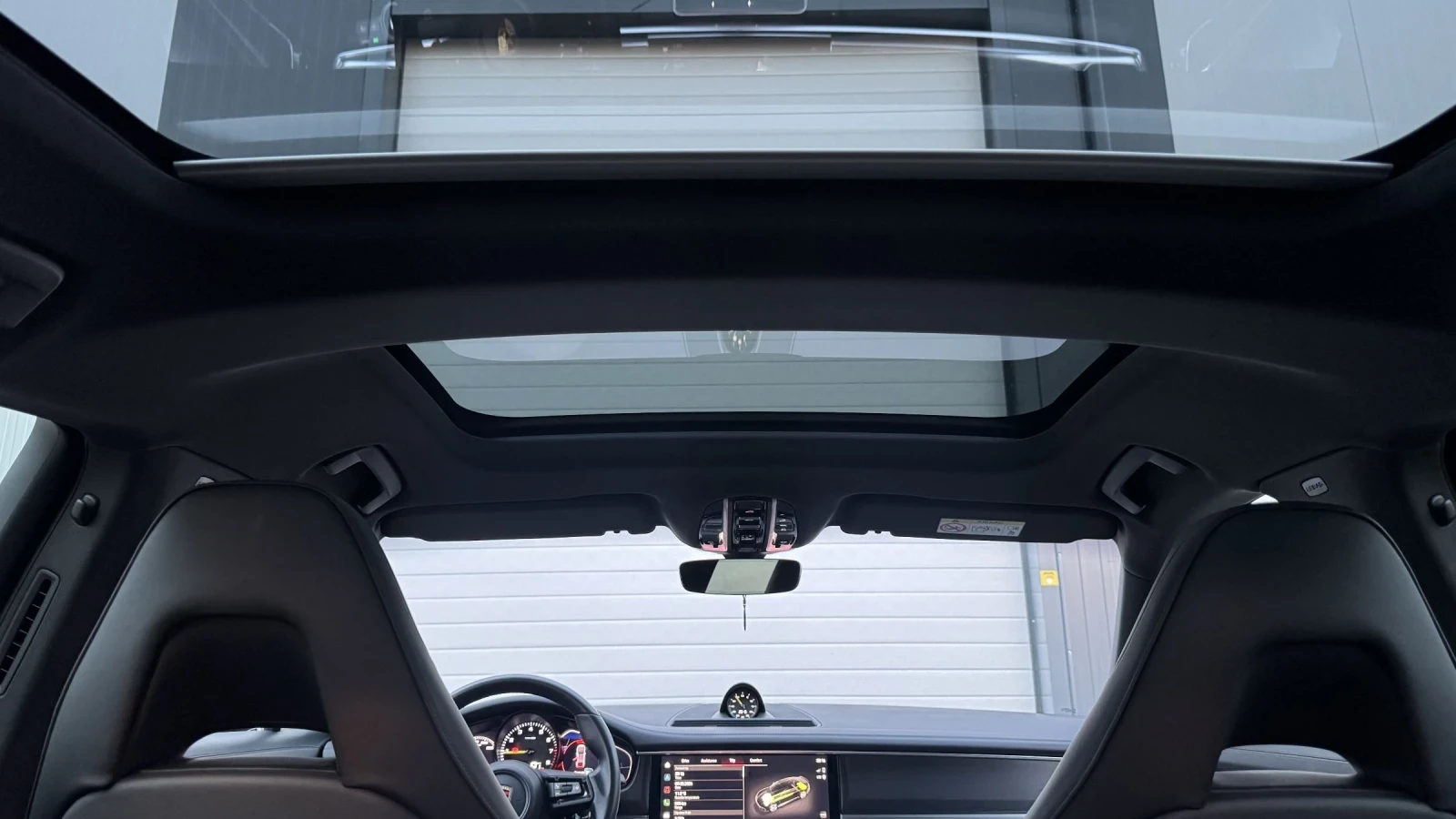 Porsche Panamera Platinum Edition* Гаранция* E-Hybrid, снимка 14 - Автомобили и джипове - 54437874
