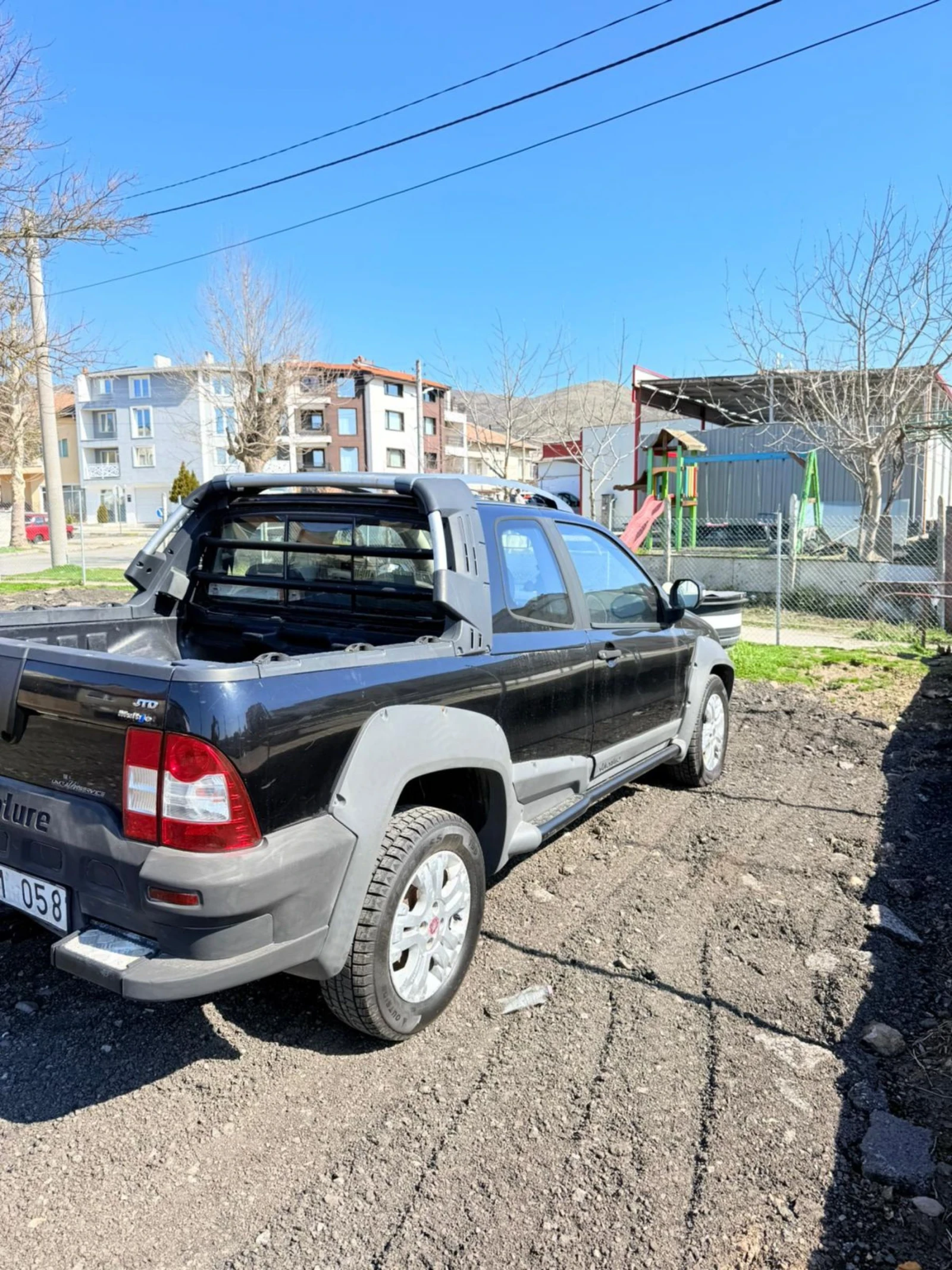 Fiat Strada Дубъл кабин, снимка 4 - Автомобили и джипове - 54733794