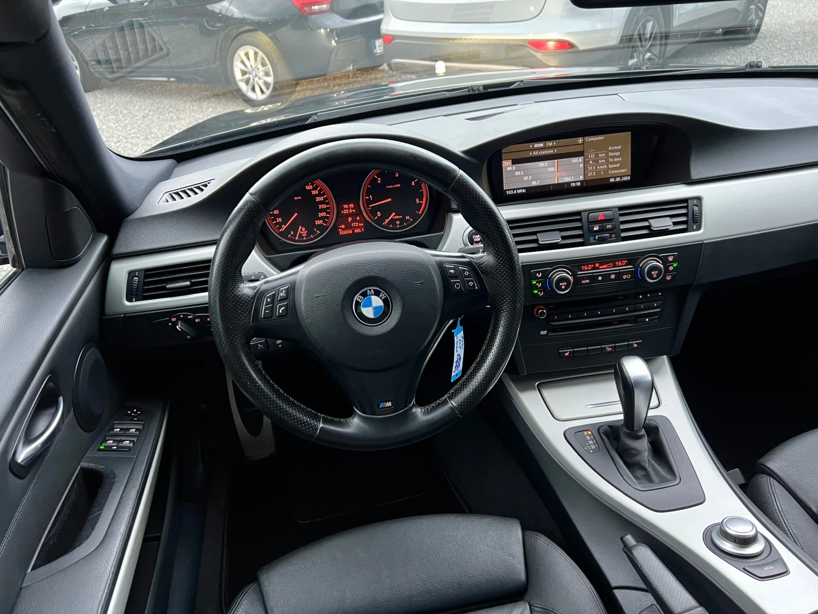 BMW 330 XD M pack ШВЕЙЦАРИЯ, снимка 10 - Автомобили и джипове - 54806243